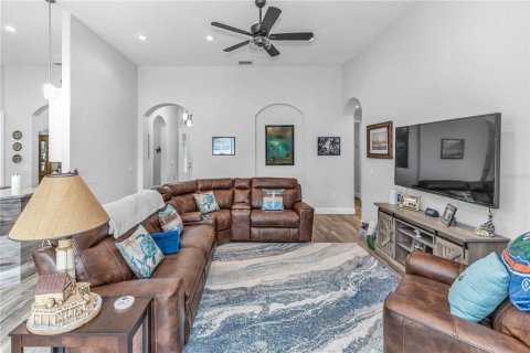 Casa en venta en Orlando, Florida, 4 dormitorios, 222.22 m2 № 1909912 - foto 26