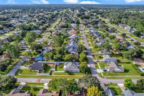 Casa en venta en Orlando, Florida, 4 dormitorios, 222.22 m2 № 1909912 - foto 6