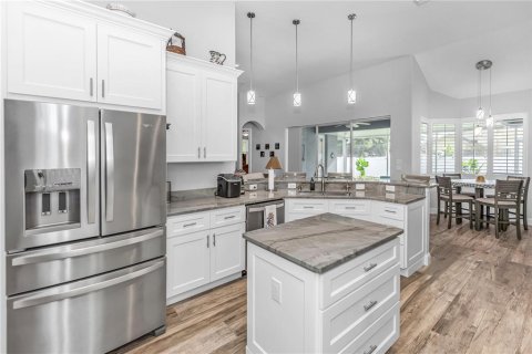 Casa en venta en Orlando, Florida, 4 dormitorios, 222.22 m2 № 1909912 - foto 16