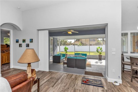 Casa en venta en Orlando, Florida, 4 dormitorios, 222.22 m2 № 1909912 - foto 20