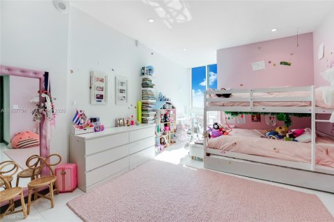 Купить кондоминиум в Санни-Айлс-Бич, Флорида 3 спальни, 257.15м2, № 1995580 - фото 20