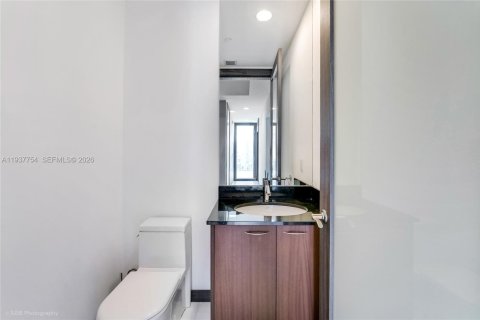 Купить кондоминиум в Санни-Айлс-Бич, Флорида 3 спальни, 257.15м2, № 1995580 - фото 17