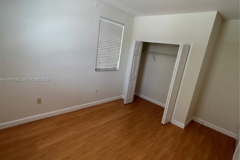 Touwnhouse à louer à Doral, Floride: 3 chambres, 140.38 m2 № 2007227 - photo 8