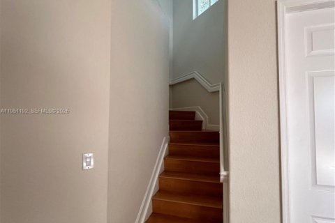 Touwnhouse à louer à Doral, Floride: 3 chambres, 140.38 m2 № 2007227 - photo 14