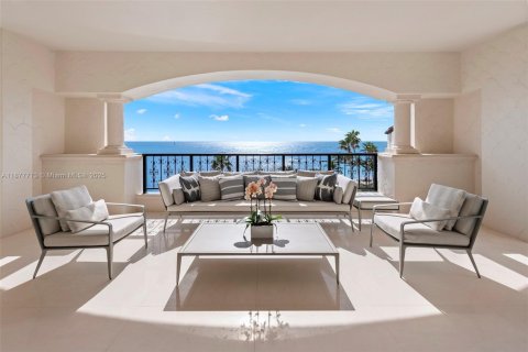 Кондоминиум с 2 спальнями в Майами-Бич, Флорида № 1980884