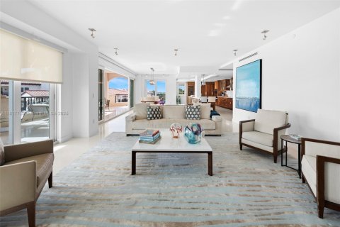 Купить кондоминиум в Майами-Бич, Флорида 2 спальни, 235.04м2, № 1980884 - фото 19