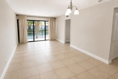 Copropriété à louer à West Palm Beach, Floride: 2 chambres, 83.98 m2 № 2077790 - photo 6