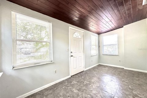 Villa ou maison à louer à Gulfport, Floride: 2 chambres, 81.38 m2 № 2113849 - photo 3