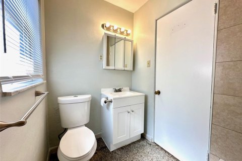 Villa ou maison à louer à Gulfport, Floride: 2 chambres, 81.38 m2 № 2113849 - photo 14