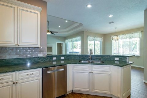 House in Lakeland, Florida 4 bedrooms, 214.98 sq.m. № 1618840 - photo 17