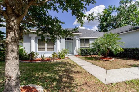 House in Lakeland, Florida 4 bedrooms, 214.98 sq.m. № 1618840 - photo 2
