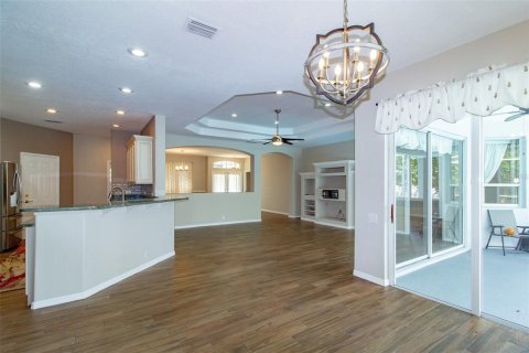 House in Lakeland, Florida 4 bedrooms, 214.98 sq.m. № 1618840 - photo 12