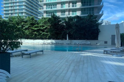 Condominio en alquiler en Miami, Florida, 2 dormitorios, 108.42 m2 № 1984207 - foto 16