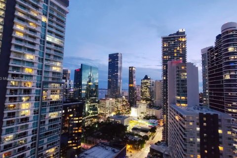 Condominio en alquiler en Miami, Florida, 2 dormitorios, 108.42 m2 № 1984207 - foto 2