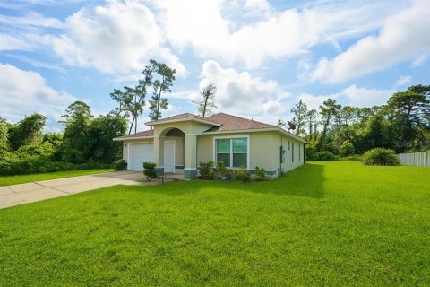 Villa ou maison à vendre à Deltona, Floride: 3 chambres, 140 m2 № 1915045 - photo 2
