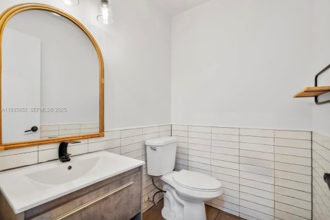 Купить виллу или дом в Лодерхилл, Флорида 3 спальни, 204.11м2, № 1994540 - фото 21