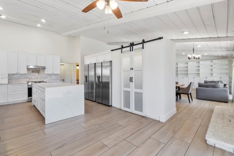 Купить виллу или дом в Лодерхилл, Флорида 3 спальни, 204.11м2, № 1994540 - фото 11