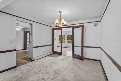 House in Mount Dora, Florida 3 bedrooms, 169.27 sq.m. № 1898938 - photo 16