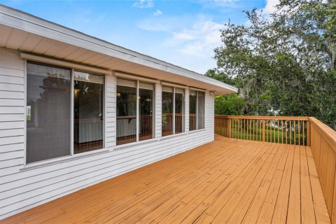 House in Mount Dora, Florida 3 bedrooms, 169.27 sq.m. № 1898938 - photo 28