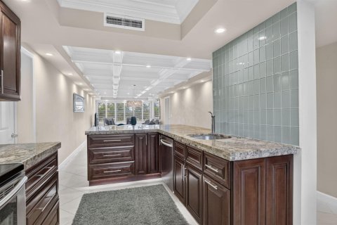 Condo in Boca Raton, Florida, 2 bedrooms № 2086492 - photo 11