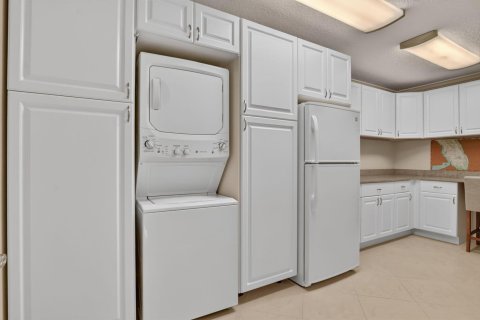 Condo in Boca Raton, Florida, 2 bedrooms № 2086492 - photo 24