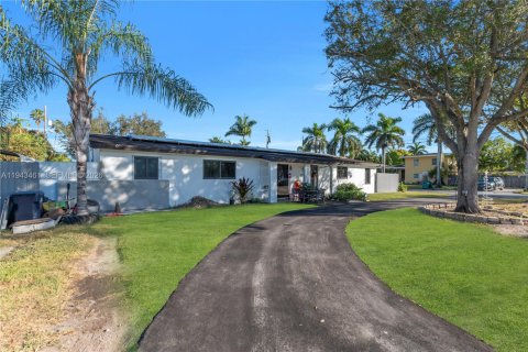 Casa en venta en Homestead, Florida, 4 dormitorios, 119.84 m2 № 2000492 - foto 4