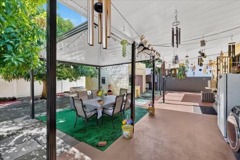Villa ou maison à vendre à Miami, Floride: 3 chambres, 166.3 m2 № 2431302 - photo 17