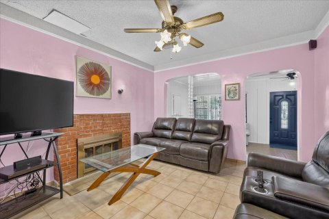Villa ou maison à vendre à Miami, Floride: 3 chambres, 166.3 m2 № 2431302 - photo 5