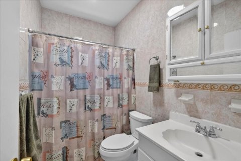 Villa ou maison à vendre à Miami, Floride: 3 chambres, 166.3 m2 № 2431302 - photo 11