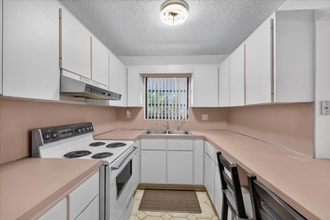Villa ou maison à vendre à Miami, Floride: 3 chambres, 166.3 m2 № 2431302 - photo 15