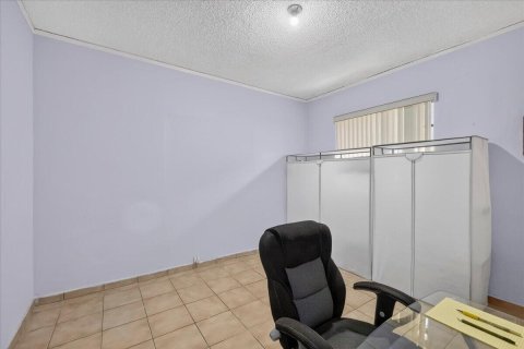Villa ou maison à vendre à Miami, Floride: 3 chambres, 166.3 m2 № 2431302 - photo 10