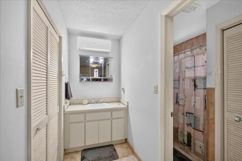 Villa ou maison à vendre à Miami, Floride: 3 chambres, 166.3 m2 № 2431302 - photo 16