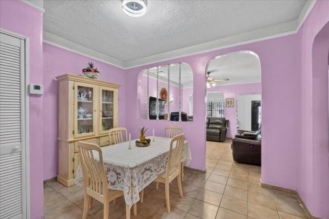 Villa ou maison à vendre à Miami, Floride: 3 chambres, 166.3 m2 № 2431302 - photo 6