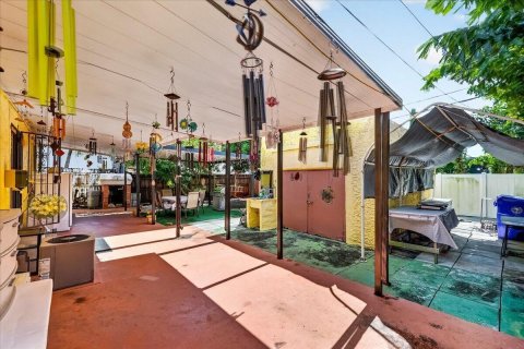 Villa ou maison à vendre à Miami, Floride: 3 chambres, 166.3 m2 № 2431302 - photo 18