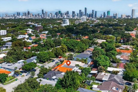 Villa ou maison à vendre à Miami, Floride: 3 chambres, 166.3 m2 № 2431302 - photo 24