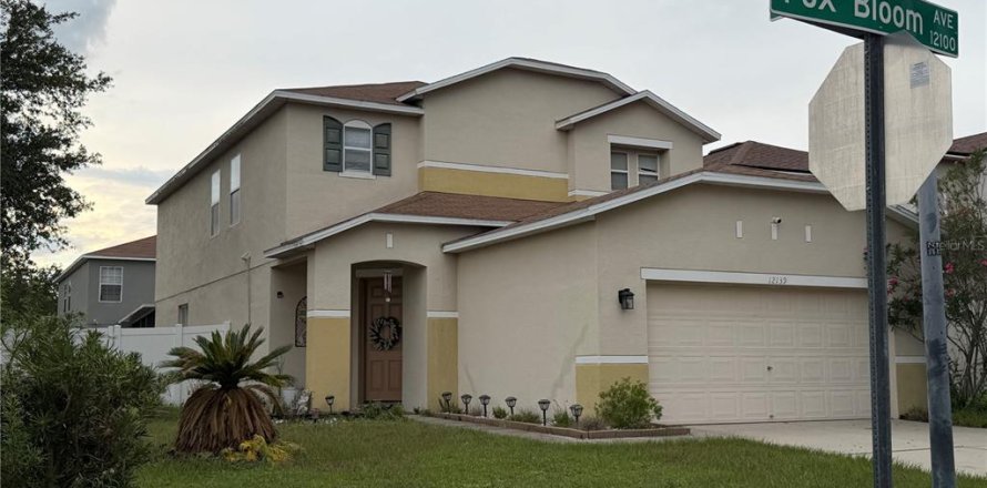 House in Gibsonton, Florida 3 bedrooms, 235.97 sq.m. № 2207134