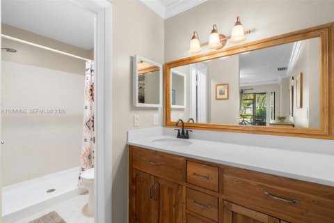 Condo in Coconut Creek, Florida, 2 bedrooms  № 2058503 - photo 19