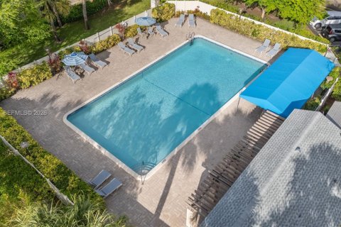 Condo in Coconut Creek, Florida, 2 bedrooms  № 2058503 - photo 4