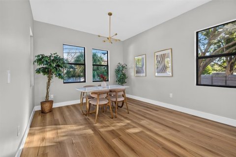 Villa ou maison à vendre à Tampa, Floride: 5 chambres, 332.96 m2 № 2430728 - photo 29