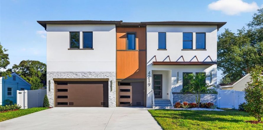 Villa ou maison à Tampa, Floride 5 chambres, 332.96 m2 № 2430728