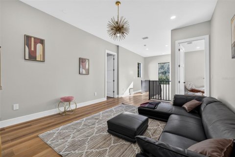 Villa ou maison à vendre à Tampa, Floride: 5 chambres, 332.96 m2 № 2430728 - photo 25