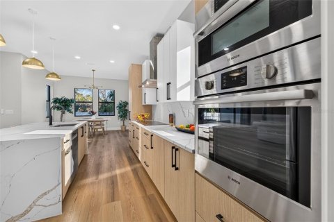 Villa ou maison à vendre à Tampa, Floride: 5 chambres, 332.96 m2 № 2430728 - photo 14