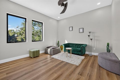 Villa ou maison à vendre à Tampa, Floride: 5 chambres, 332.96 m2 № 2430728 - photo 27