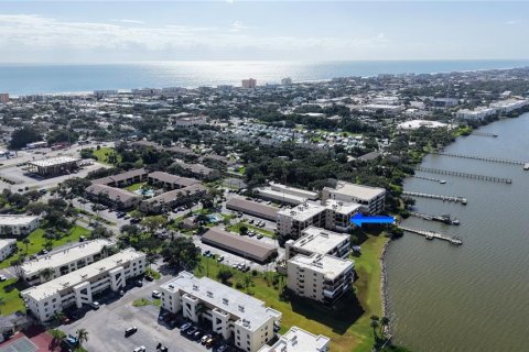 Купить кондоминиум в Кейп Канаверал, Флорида 6 комнат, 105.91м2, № 2431804 - фото 21