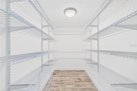 Купить кондоминиум в Кейп Канаверал, Флорида 6 комнат, 105.91м2, № 2431804 - фото 13