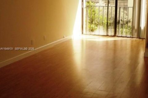 Снять в аренду кондоминиум в Санни-Айлс-Бич, Флорида 1 спальня, 59.46м2, № 2004890 - фото 11