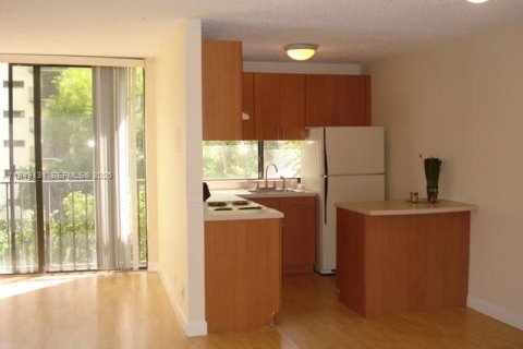 Кондоминиум с 1 спальней в Санни-Айлс-Бич, Флорида № 2004890