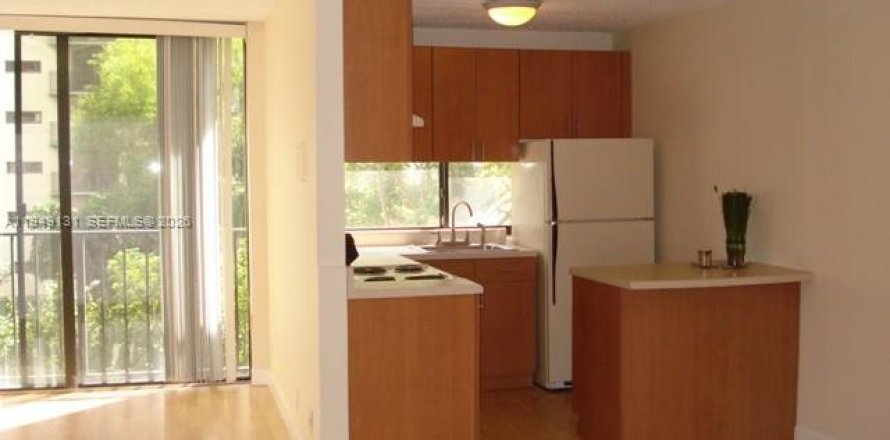 Кондоминиум с 1 спальней в Санни-Айлс-Бич, Флорида № 2004890