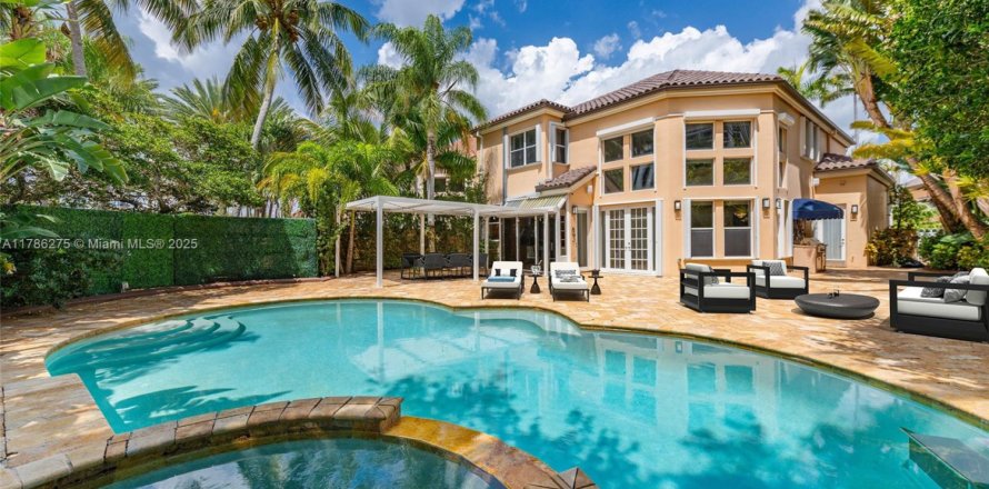 Casa en Aventura, Florida 5 dormitorios, 264.03 m2 № 1643836