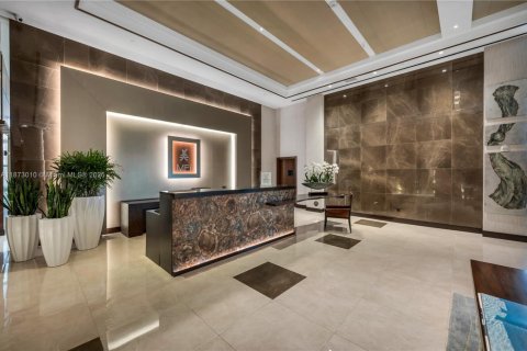 Condo in Miami Beach, Florida, 2 bedrooms  № 1897876 - photo 3